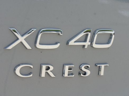 New 2026 Volvo XC40 B5 Ultra w/ Protection Package Premier image 8