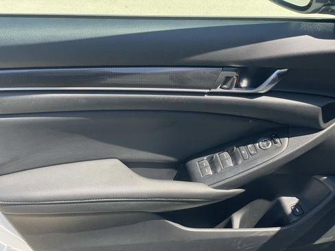 Used 2020 Honda Accord Sport image 12