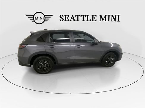 Used 2024 Honda HR-V LX image 12