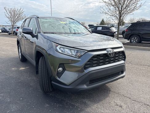 Used 2021 Toyota RAV4 XLE w/ Convenience Package image 14