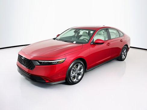 Used 2024 Honda Accord EX image 3