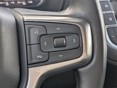 Used 2023 Chevrolet Suburban LT image 27