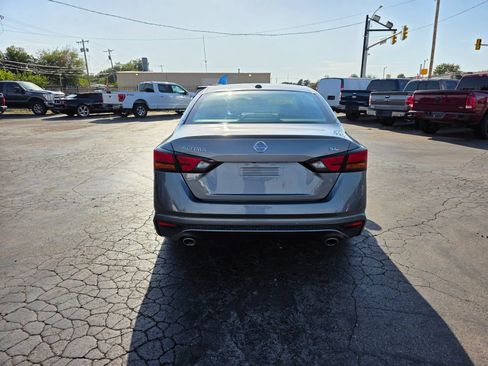 Used 2020 Nissan Altima 2.5 SL FWD image 27