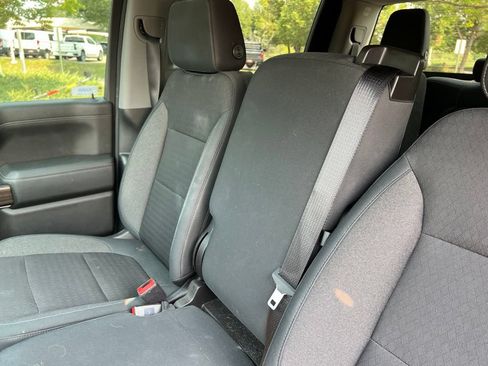 Used 2019 Chevrolet Silverado 1500 LT Trail Boss w/ Convenience Package AWD/4WD image 15