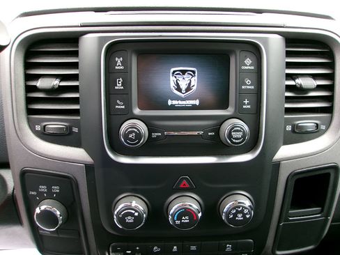Used 2017 RAM 2500 Tradesman w/ Chrome Appearance Group AWD/4WD image 19
