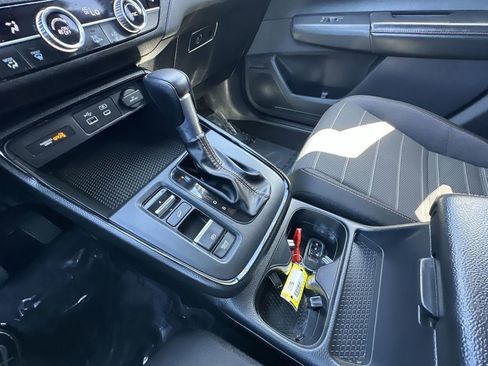 Used 2024 Honda CR-V Sport image 28