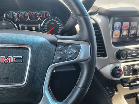 Used 2017 GMC Yukon SLT AWD/4WD image 28