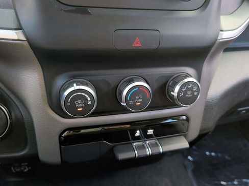 Used 2019 RAM 1500 Big Horn RWD image 15