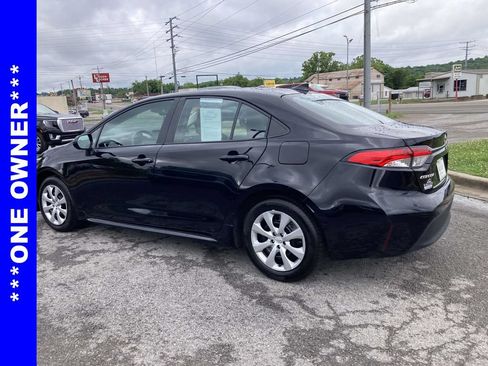 Used 2025 Toyota Corolla LE FWD image 6