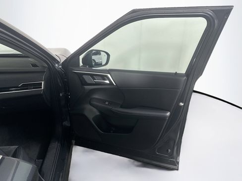 Used 2024 Mitsubishi Outlander SE image 35