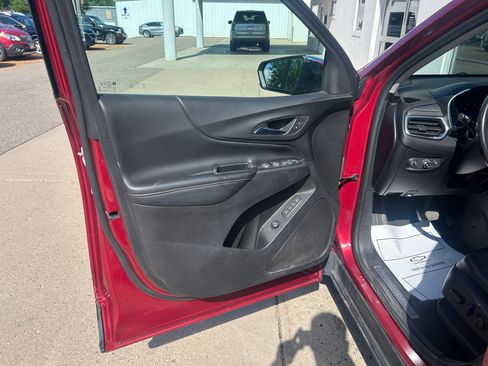 Used 2019 Chevrolet Equinox Premier AWD/4WD image 13