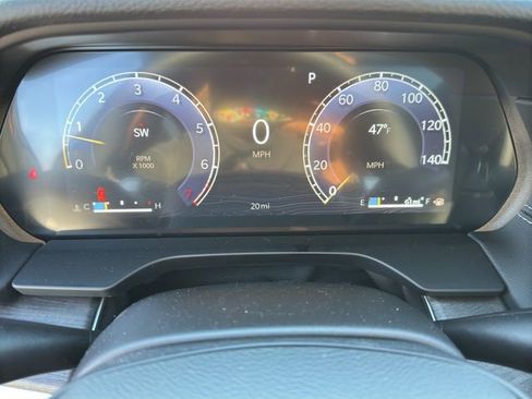 New 2025 Jeep Grand Cherokee L Limited w/ Trailer Tow Package AWD/4WD image 11