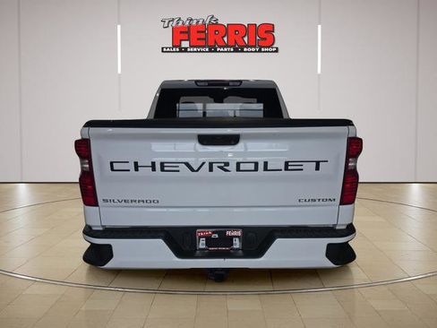Used 2023 Chevrolet Silverado 1500 Custom image 6