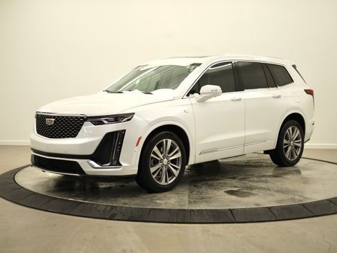 Used 2023 Cadillac XT6 Premium Luxury w/ Technology Package image 7