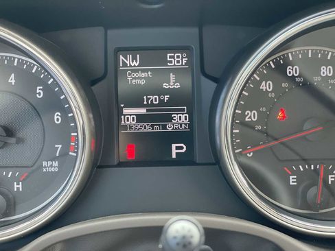 Used 2012 Jeep Grand Cherokee Altitude image 12