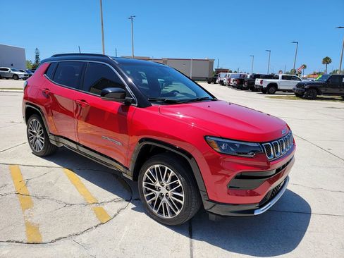 Used 2023 Jeep Compass Limited w/ Elite Group image 7