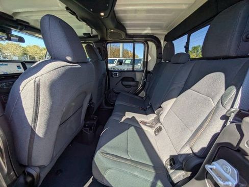 New 2026 Jeep Gladiator Willys image 12