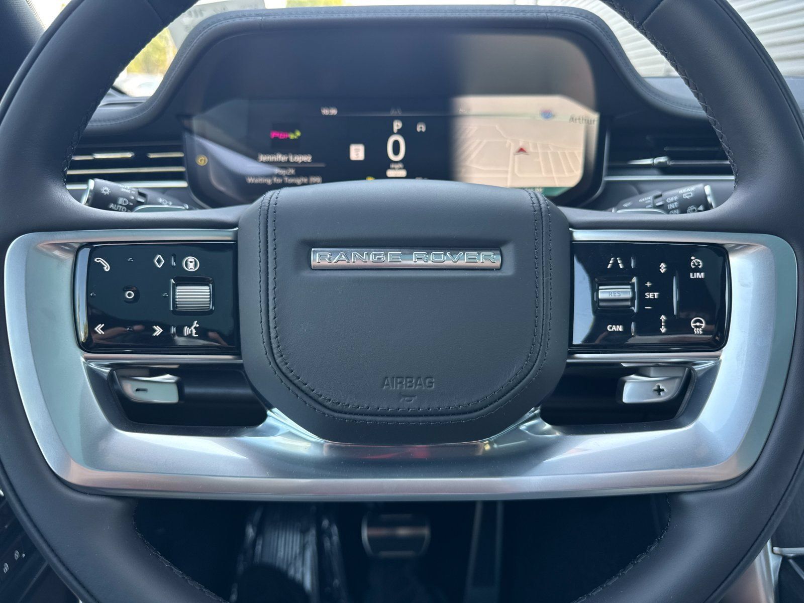 New 2026 Land Rover Range Rover SE AWD/4WD image 24