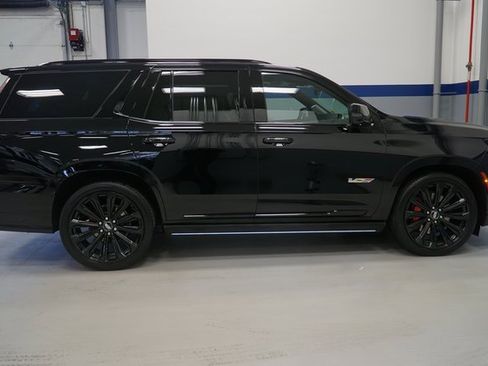 Used 2025 Cadillac Escalade V w/ LPO, Floor Liner Package image 7