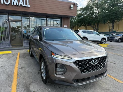 Used 2019 Hyundai Santa Fe SEL FWD image 3