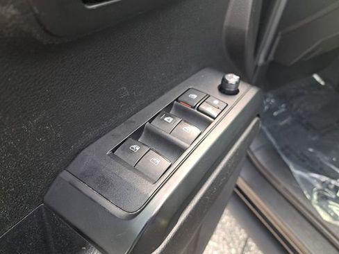 Used 2023 Toyota Tacoma SR AWD/4WD image 15