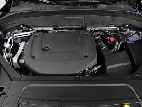 New 2026 Volvo XC90 B6 Plus w/ Protection Package image 12