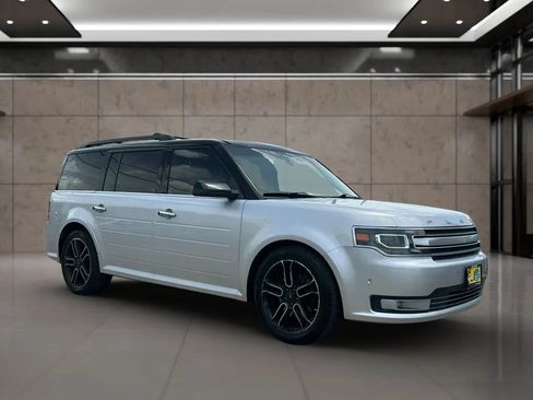 Used 2015 Ford Flex Limited w/ Equipment Group 303A AWD/4WD image 27