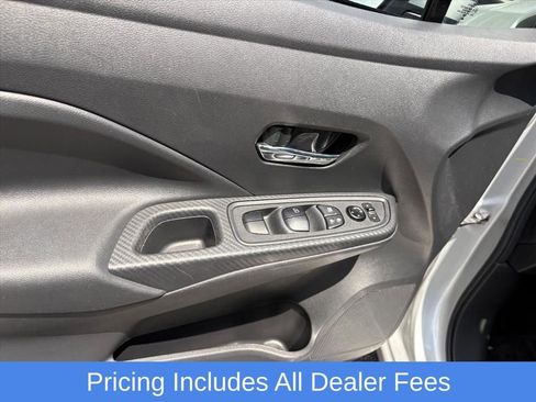 Used 2024 Nissan Versa SV FWD image 24