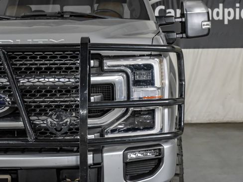 Used 2022 Ford F250 Platinum w/ FX4 Off-Road Package AWD/4WD image 41