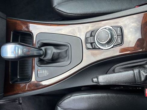 Used 2012 BMW 335i Coupe image 19