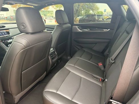 Used 2021 Cadillac XT5 Premium Luxury AWD/4WD image 7