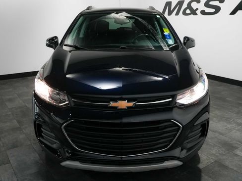 Used 2022 Chevrolet Trax LT w/ Driver Confidence Package AWD/4WD image 6