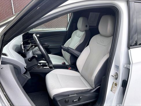 Used 2021 Volkswagen ID.4 Pro S w/ Gradient Package RWD image 23