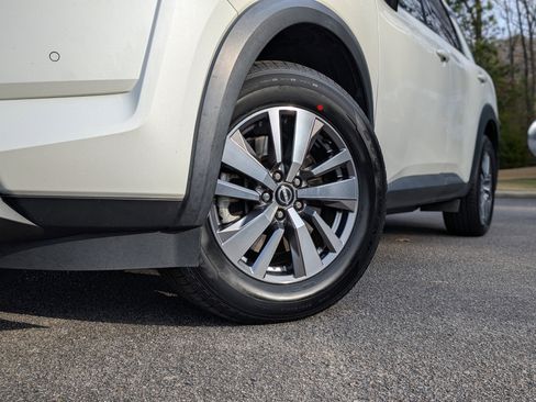 Used 2022 Nissan Pathfinder SL w/ Lighting Package (N92) image 38