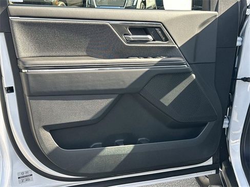 New 2026 GMC Sierra EV Elevation image 19