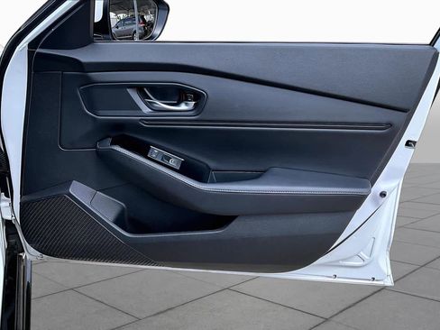 Used 2023 Honda Accord Touring image 26