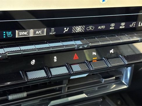 New 2026 GMC Hummer EV SUV image 19