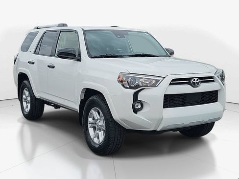 Used 2024 Toyota 4Runner SR5 RWD image 3