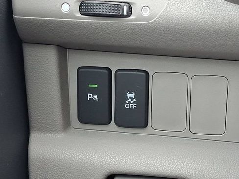 Used 2015 Honda Pilot Touring image 22