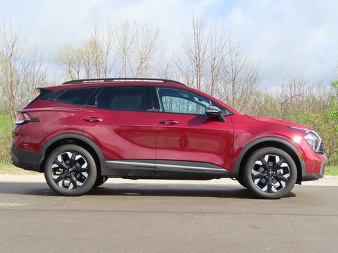 Used 2023 Kia Sportage X-Line w/ X-Line Premium Package image 2