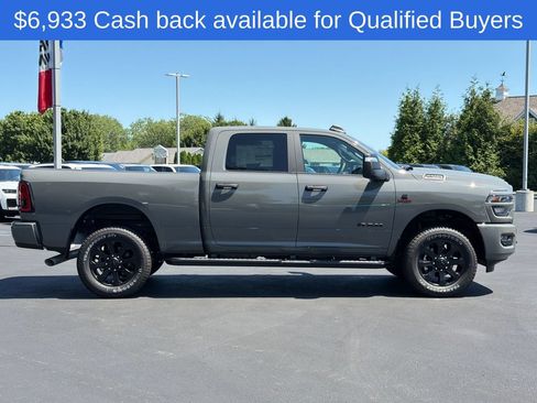 New 2026 RAM 2500 Big Horn AWD/4WD image 2