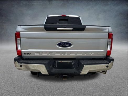 Used 2017 Ford F250 Lariat w/ Chrome Package AWD/4WD image 8