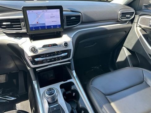 Certified 2023 Ford Explorer XLT w/ Equipment Group 202A AWD/4WD image 20