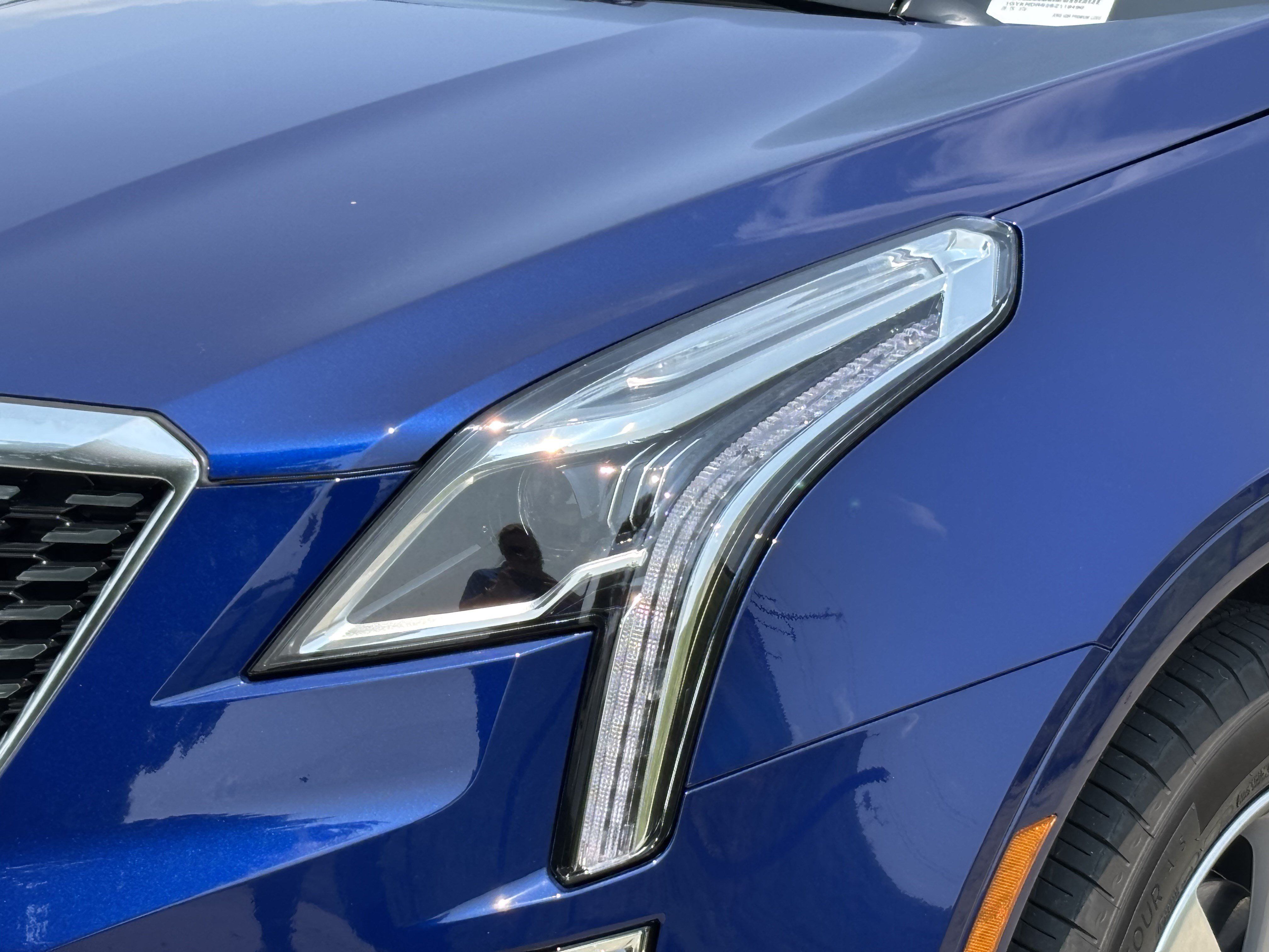 Used 2025 Cadillac XT5 Premium Luxury AWD/4WD image 6