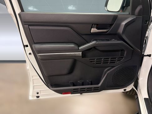 Used 2025 Toyota Tacoma TRD Sport RWD image 23