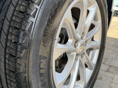 Used 2020 Chevrolet Equinox LS w/ LS Convenience Package FWD image 19