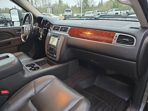 Used 2014 GMC Sierra 3500 SLT image 32