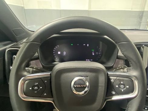 Used 2023 Volvo XC40 Recharge Ultimate AWD/4WD image 15