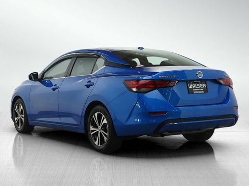 Used 2022 Nissan Sentra SV image 3