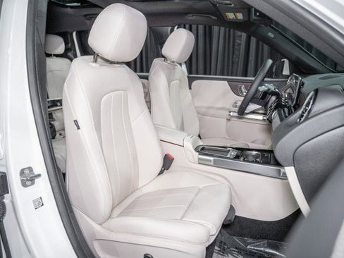 New 2026 Mercedes-Benz GLB 250 image 15